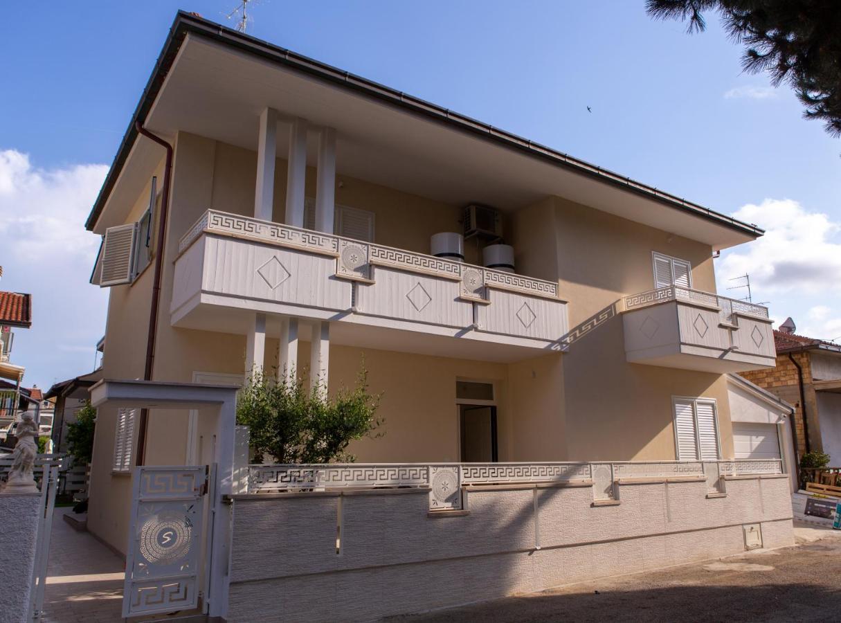Aria Di Sale Bed & Breakfast Martinsicuro Eksteriør bilde